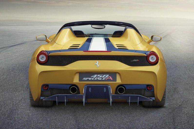 
								2015 Ferrari 458 Speciale A full									